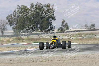 media/Jun-02-2024-CalClub SCCA (Sun) [[05fc656a50]]/Group 4/Qualifying/